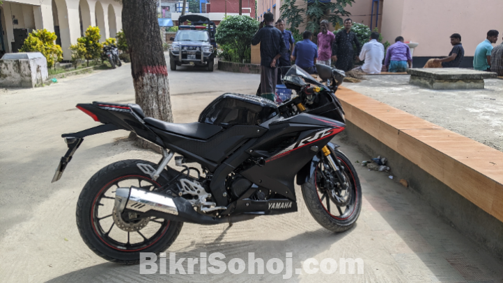 Yamaha R15 V3 indo Black